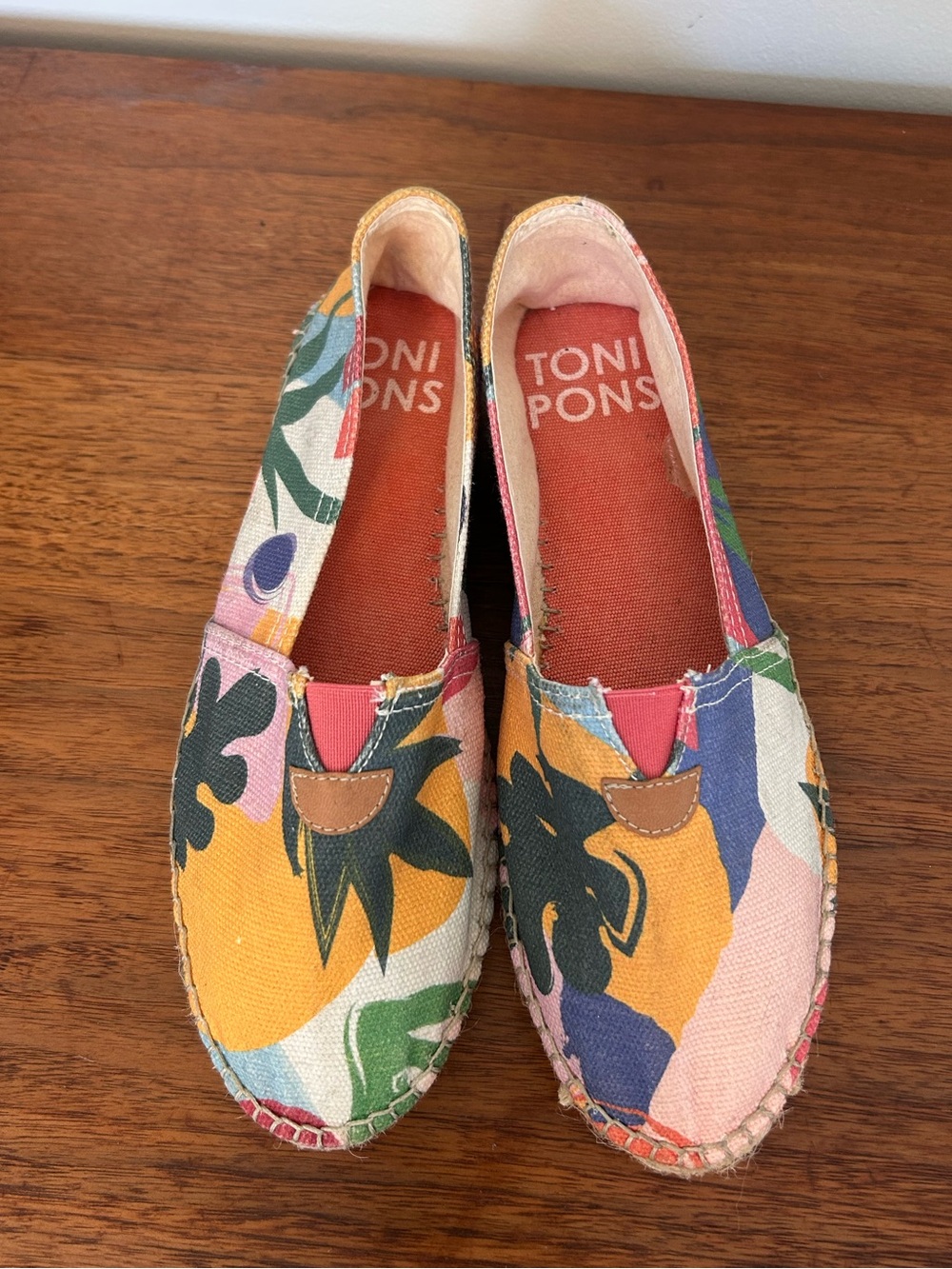 New Toni Pons Blanes TJ Hawaii Print Espadrilles